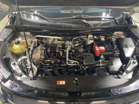 Used 2025 Mitsubishi Outlander SE image 10