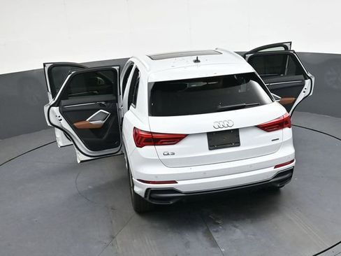 Used 2022 Audi Q3 2.0T Premium Plus w/ Premium Plus Package image 39