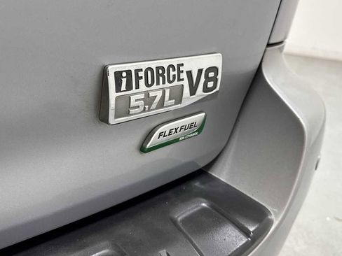 Used 2010 Toyota Sequoia Platinum image 29