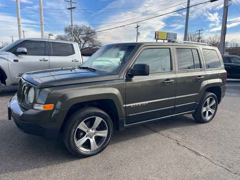 Used 2016 Jeep Patriot 4WD image 10