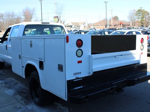 Used 2008 Ford F350 XL image 4