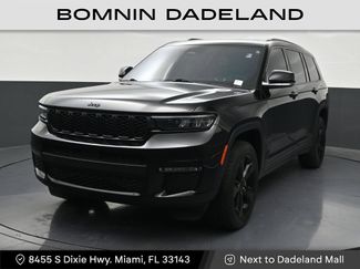 Used 2022 Jeep Grand Cherokee L Limited w/ Black Appearance Package RWD video 1