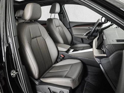 Certified 2025 Audi Q5 Premium w/ Convenience Package AWD/4WD image 22