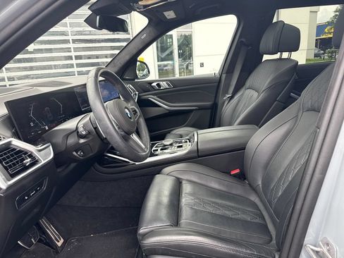 Used 2025 BMW X7 M60i w/ Climate Comfort Package AWD/4WD image 9