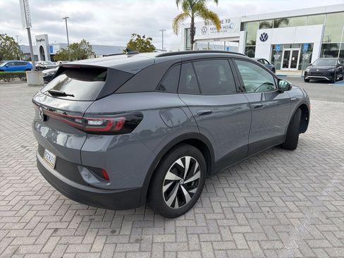 Used 2023 Volkswagen ID.4 Pro image 4