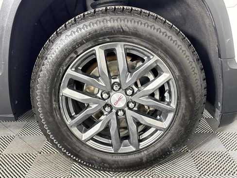 Used 2018 GMC Acadia SLT image 34