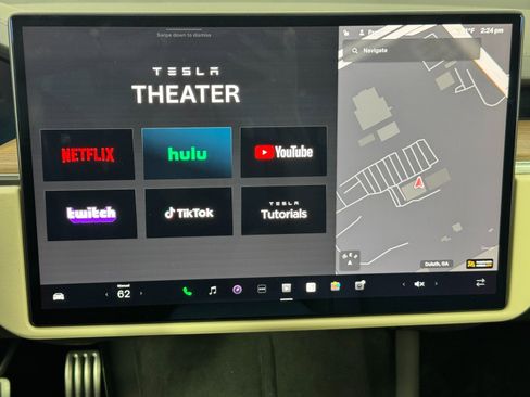 Used 2021 Tesla Model S Plaid image 25