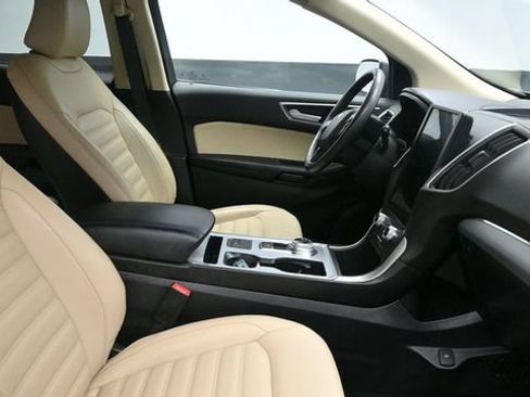 Used 2022 Ford Edge SEL AWD/4WD image 15