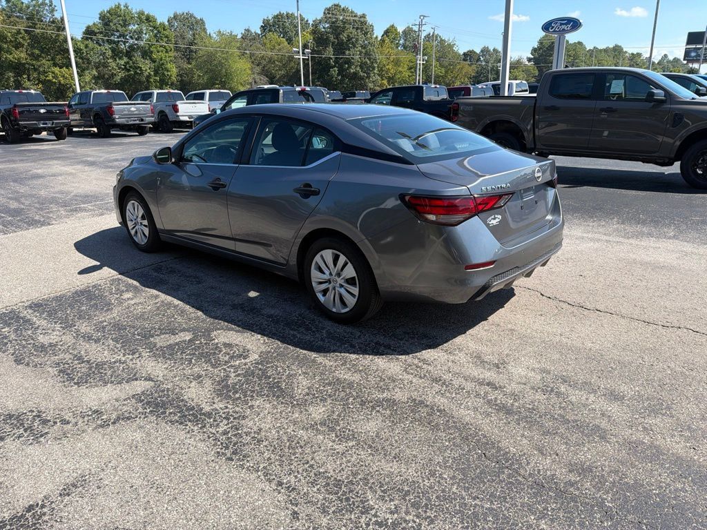 Used 2024 Nissan Sentra S FWD image 5