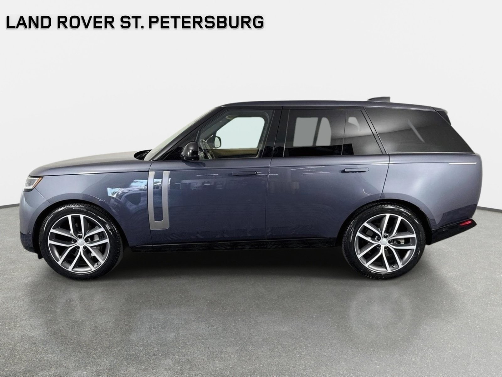 Used 2024 Land Rover Range Rover SE AWD/4WD image 8