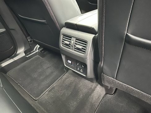 Certified 2022 Nissan Rogue Platinum w/ Head-Up Display Package image 26