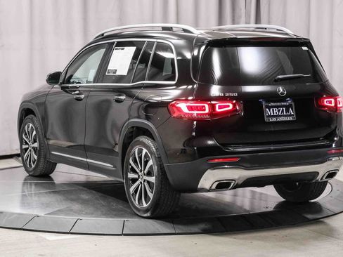 Certified 2023 Mercedes-Benz GLB 250 image 2