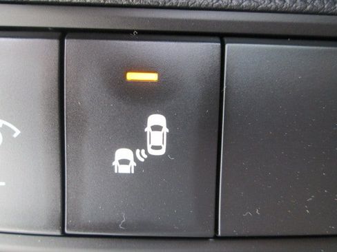Used 2022 Kia Forte LXS w/ LXS Technology Package FWD image 19
