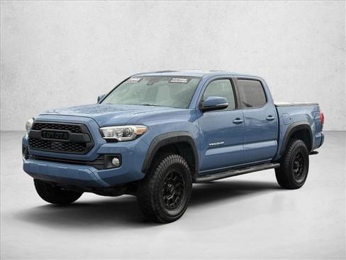 Used 2019 Toyota Tacoma TRD Off-Road image 1