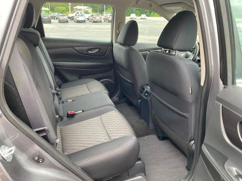 Used 2018 Nissan Rogue S FWD image 18