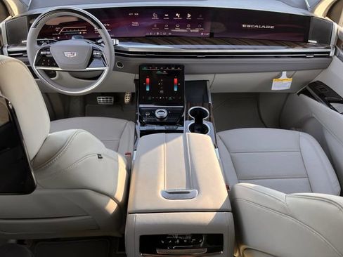 Certified 2026 Cadillac Escalade Platinum Sport image 11