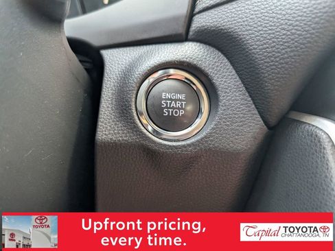 Used 2025 Toyota RAV4 XLE image 20