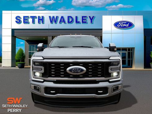 Certified 2024 Ford F450 Limited image 4