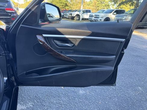 Used 2018 BMW 330i xDrive Sedan image 10