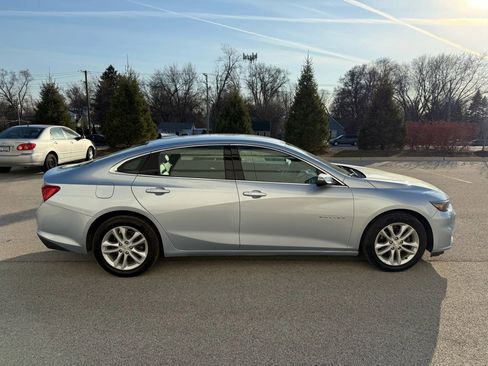 Used 2017 Chevrolet Malibu LT w/ Leather Package image 6