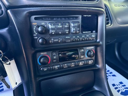 Used 2002 Chevrolet Corvette Z06 w/ Memory Pkg RWD image 41