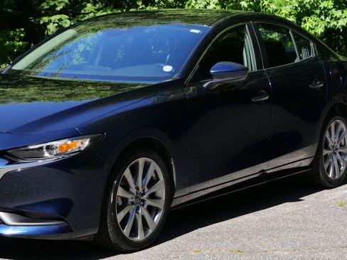 Used 2021 MAZDA MAZDA3 s FWD image 37