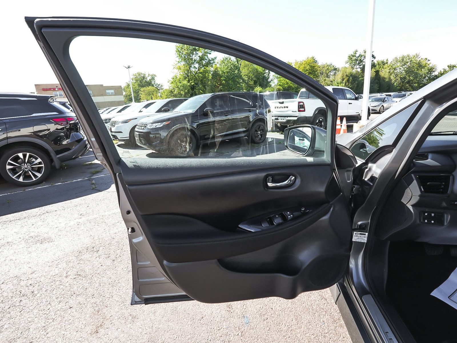 Used 2023 Nissan Leaf SV Plus FWD image 10