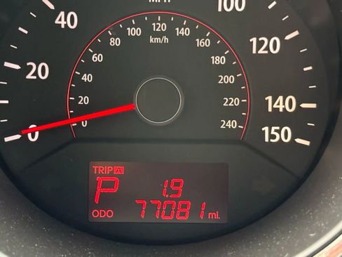 Used 2011 Kia Sorento EX w/ Premium Pkg image 16