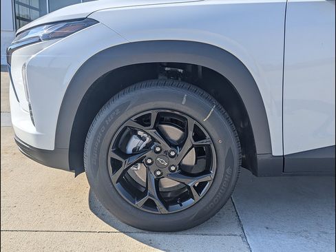 New 2026 Chevrolet Trax LT w/ Driver Confidence Package FWD image 10