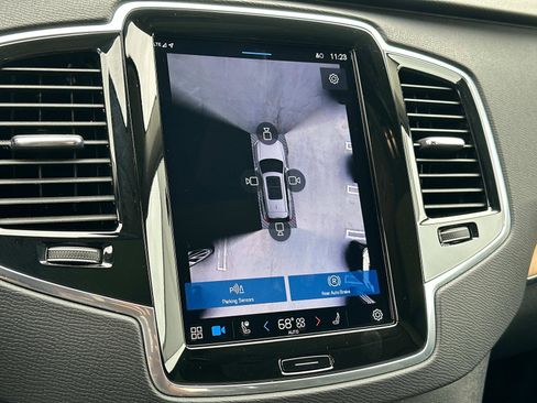 Certified 2025 Volvo XC90 B6 Plus image 13