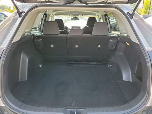 Used 2021 Toyota RAV4 XLE FWD image 16