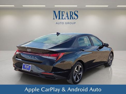 Used 2023 Hyundai Elantra SEL w/ Convenience Package image 6