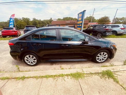 Used 2024 Toyota Corolla LE FWD image 6