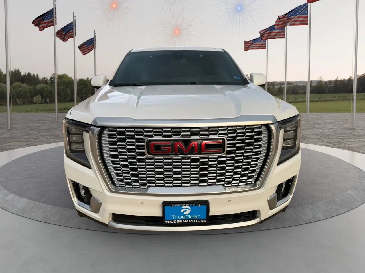 Used 2021 GMC Yukon XL Denali w/ Denali Premium Package AWD/4WD image 2