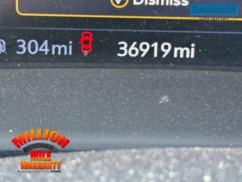 Used 2023 Buick Envision Avenir AWD/4WD image 18
