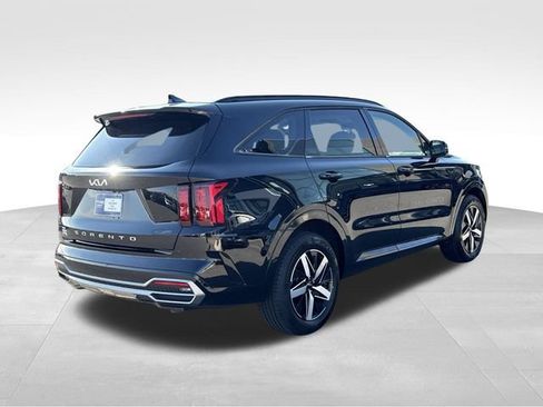 Used 2022 Kia Sorento EX w/ Panoramic Sunroof Package FWD image 5