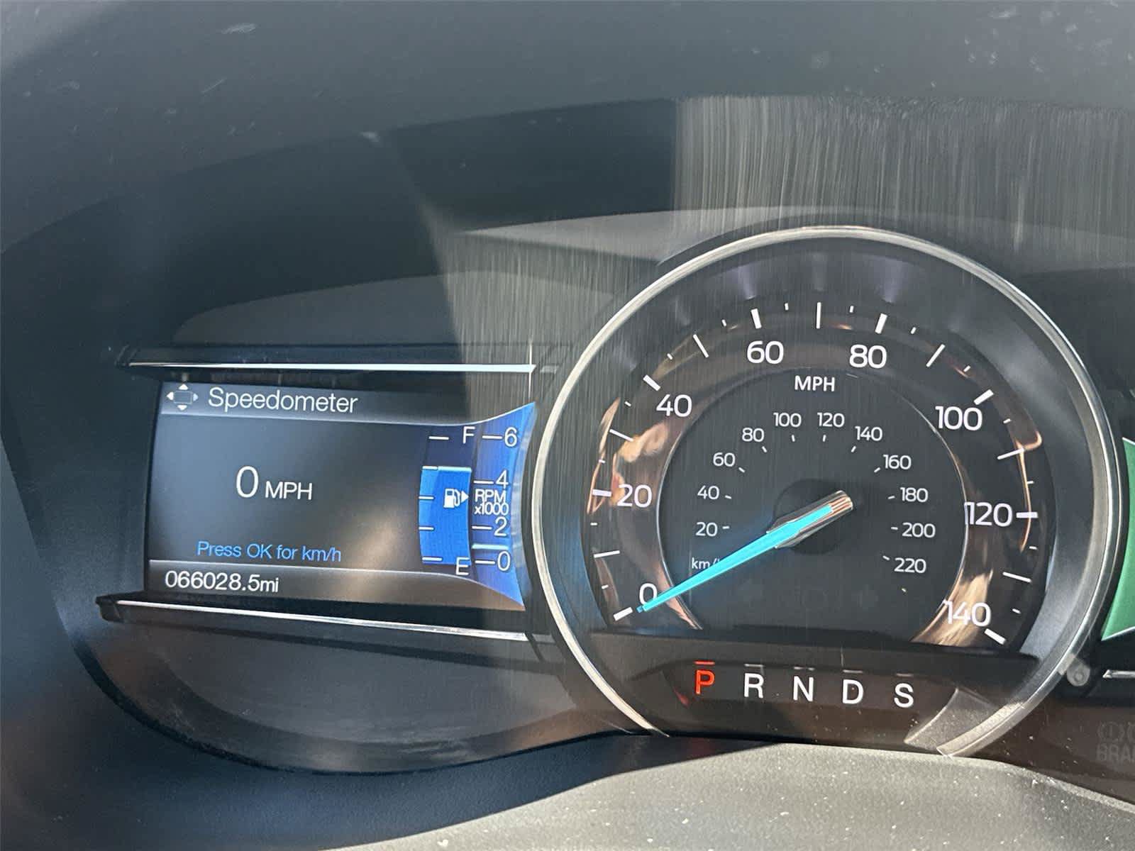 Used 2017 Ford Explorer XLT w/ Equipment Group 202A AWD/4WD image 29