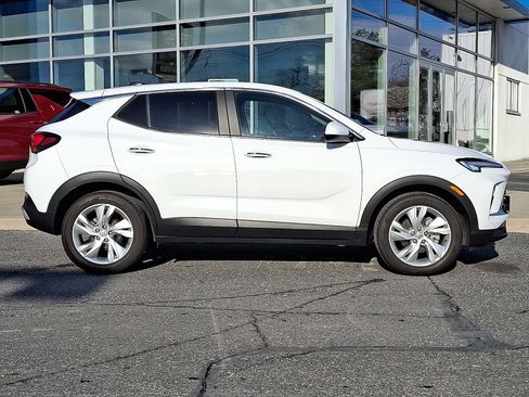 Certified 2025 Buick Encore GX Preferred image 8