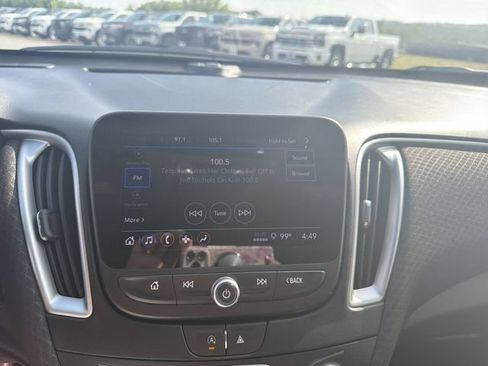 Used 2023 Chevrolet Malibu LT FWD image 13