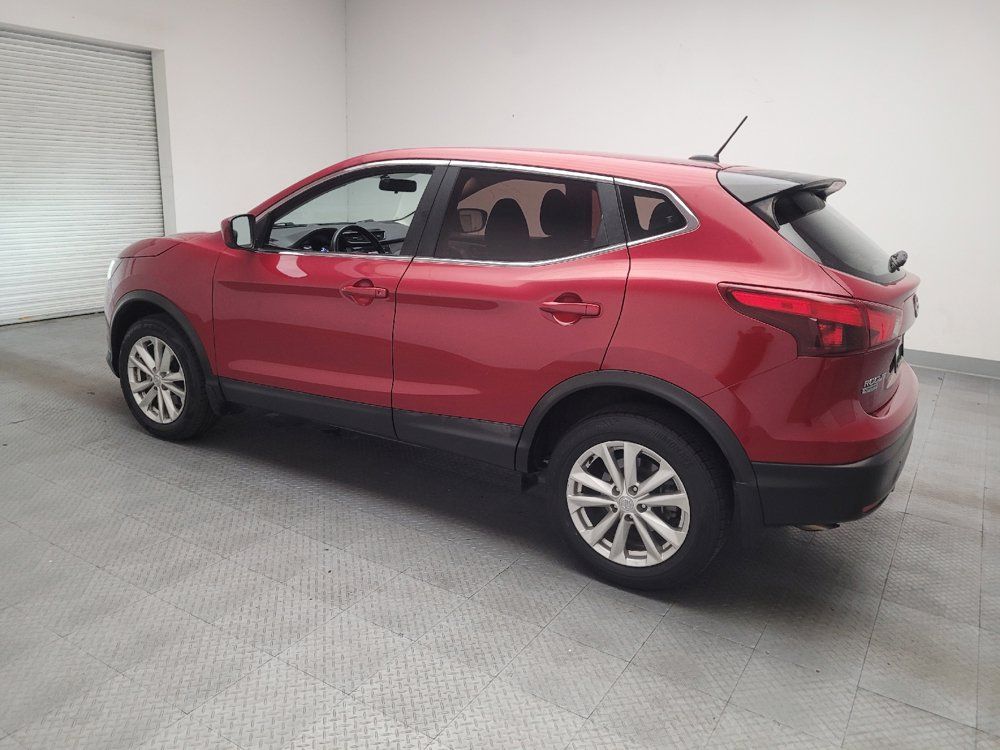 Used 2018 Nissan Rogue Sport S w/ S Appearance Package FWD image 3