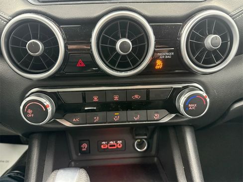 Used 2024 Nissan Sentra SV image 32