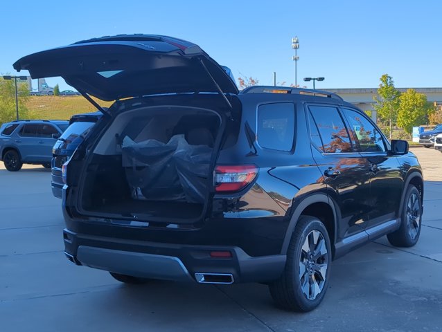 New 2026 Honda Pilot Elite image 2