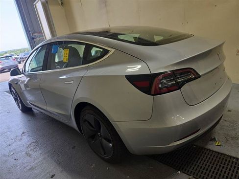 Used 2018 Tesla Model 3 Long Range AWD/4WD image 4