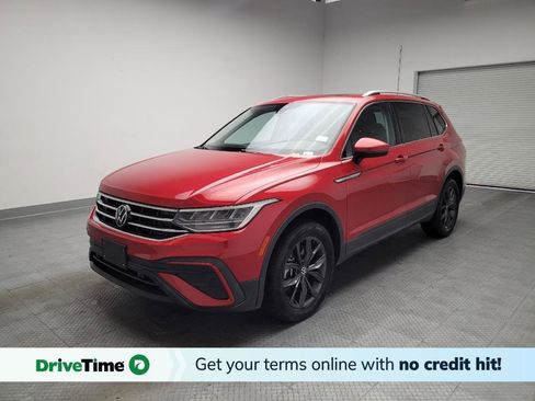 Used 2022 Volkswagen Tiguan SE w/ Panoramic Sunroof Package FWD image 1