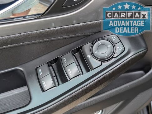 Used 2023 Chevrolet Traverse LT AWD/4WD image 14