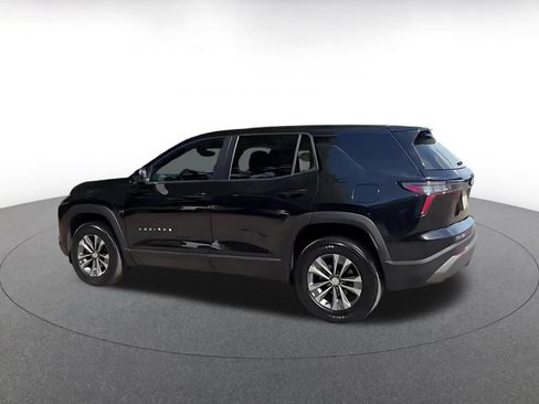 Used 2025 Chevrolet Equinox LT FWD image 4