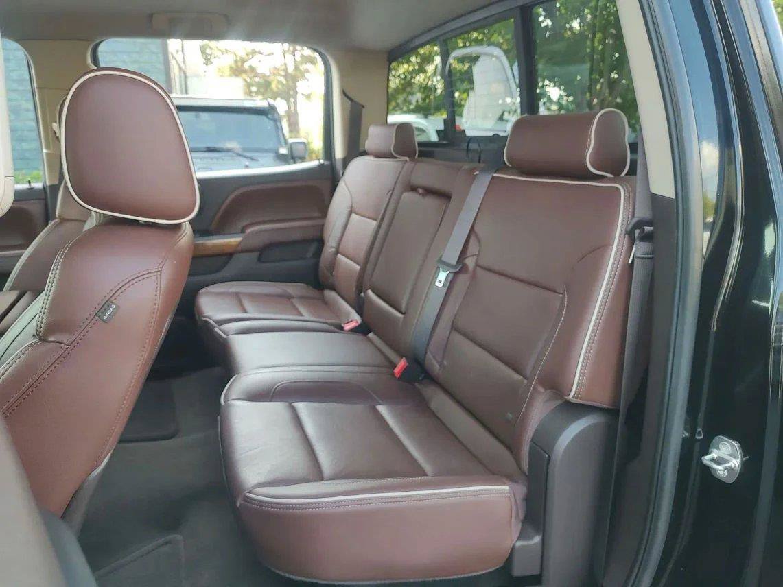 Used 2015 Chevrolet Silverado 2500 High Country w/ Duramax Plus Package AWD/4WD image 24