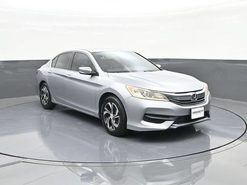 Used 2017 Honda Accord LX image 22