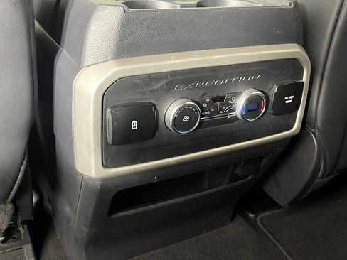 Used 2023 Ford Expedition Max XLT image 28