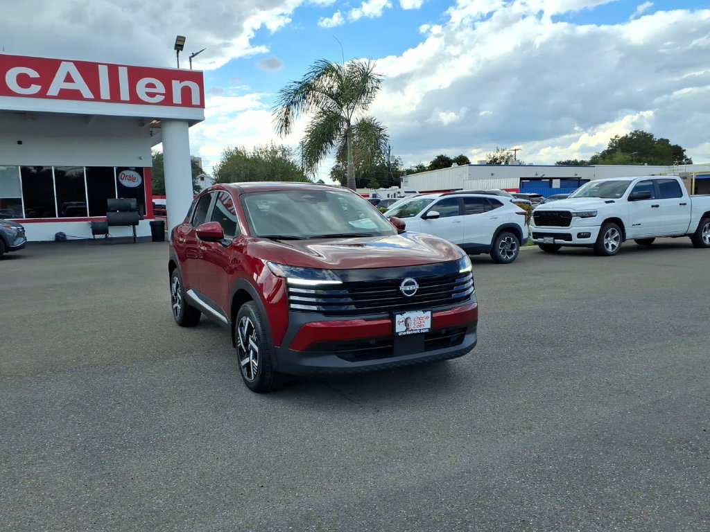 Used 2025 Nissan Kicks SV FWD image 7